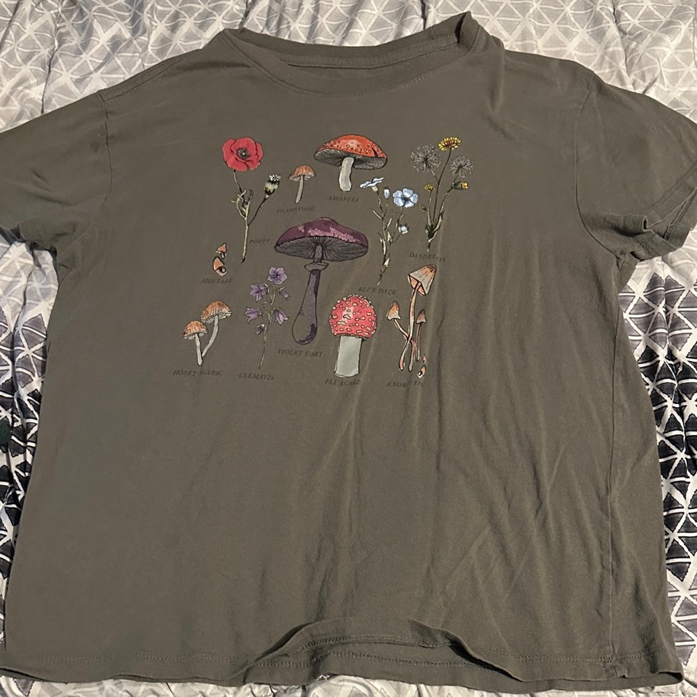 Botanical Graphic Olive Women's Tee